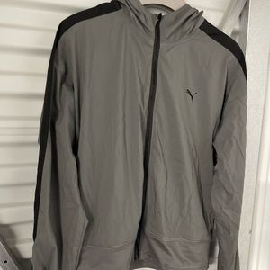 $27!!! Puma Women’s Woven Training Jacket size Small color Castlerock